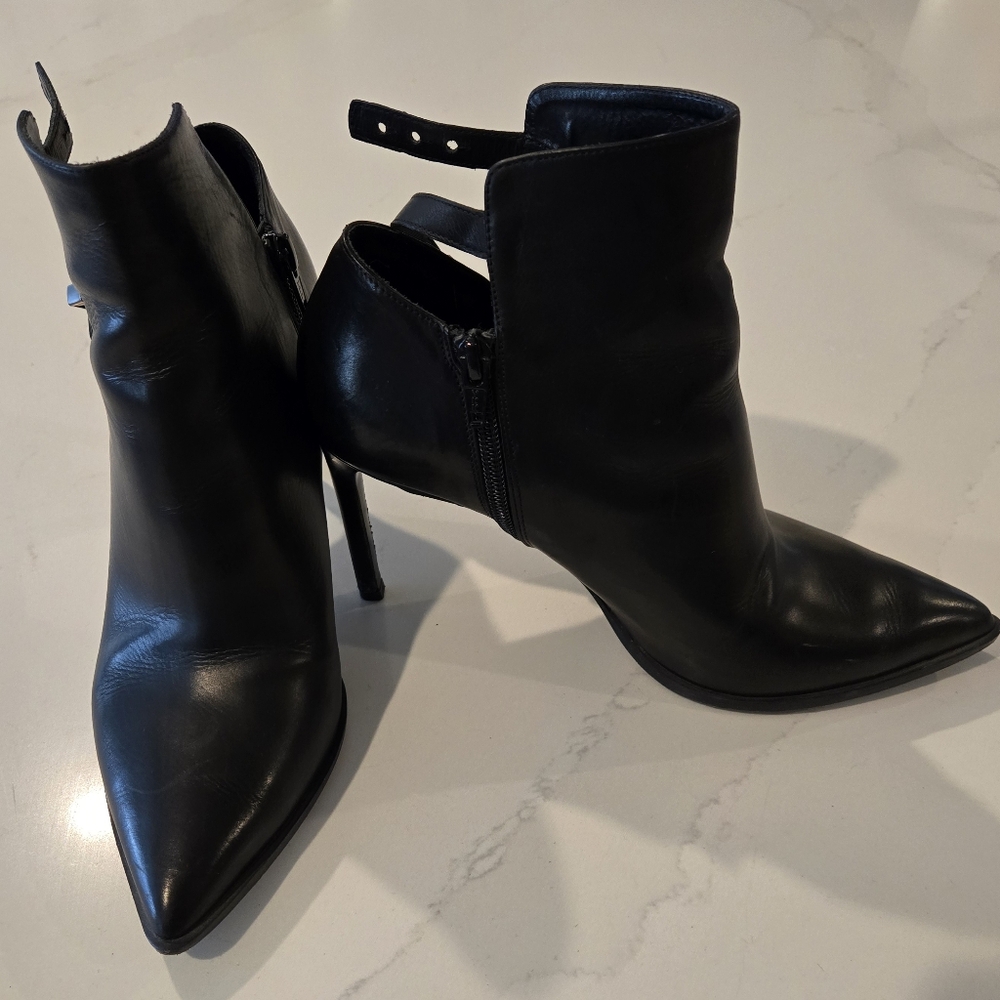 Vince Black Women's Ankle Boots